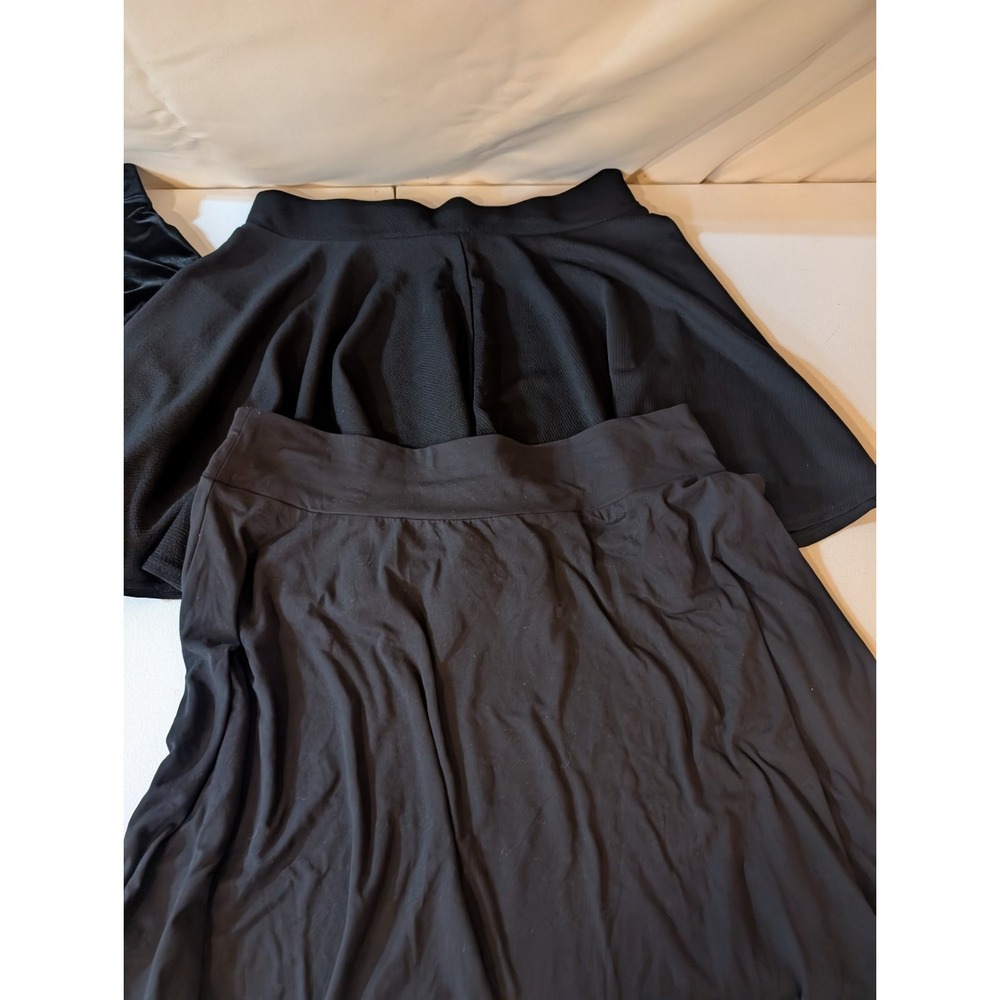 Lot of 6 Black Skirts – Various Styles & Sizes Forever 21, Hot Topic, Report 21 - Picture 2 of 10